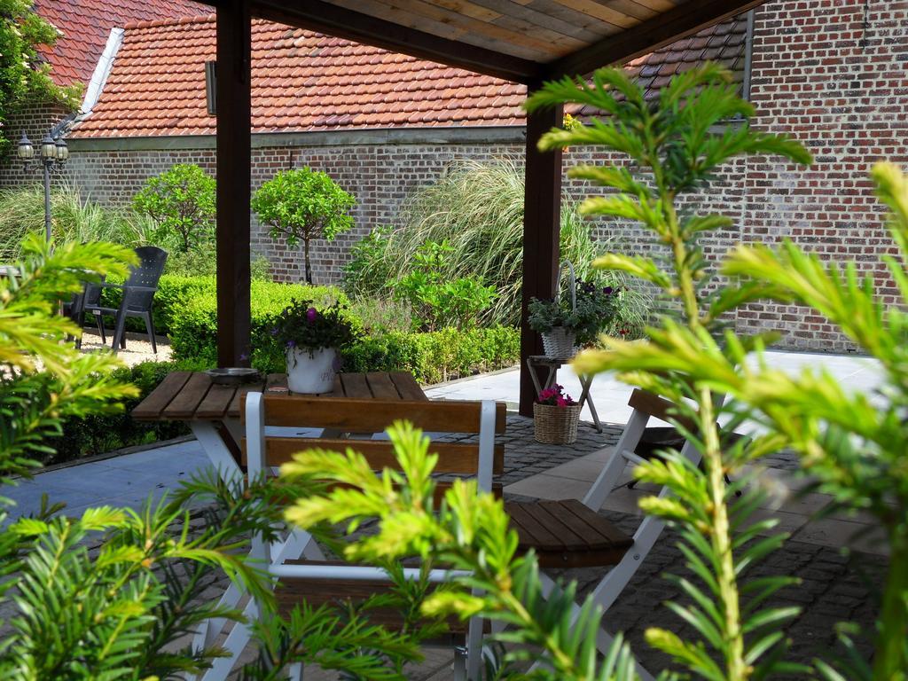 B&B 'Het Logiement Sint-Maria-Lierde Oda fotoğraf